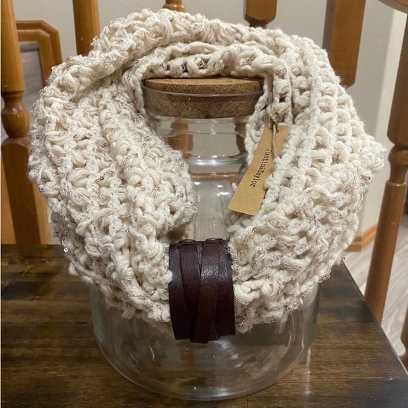 Infinity Scarf - Picture 3 of 3